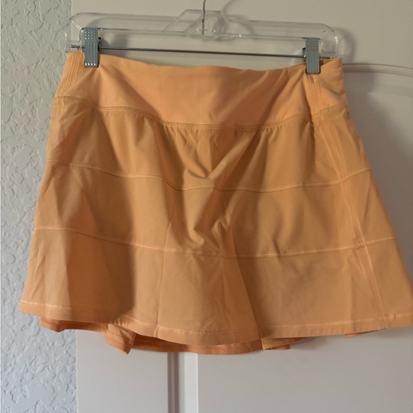 Lululemon pace rival skirt. Size 8 - Picture 1 of 3